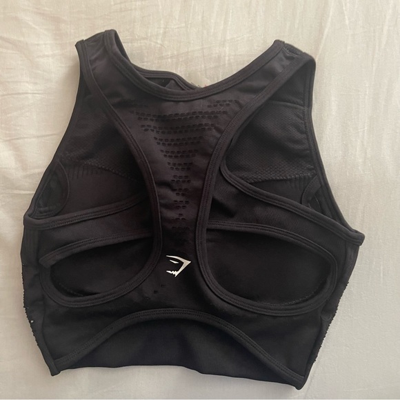 Gymshark flawless knit sports bra in black Sz small - Picture 3 of 4